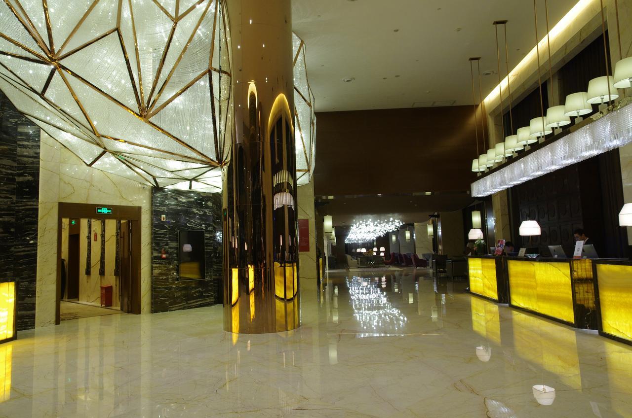 Argyle Grand Hotel Xingyi  Dış mekan fotoğraf