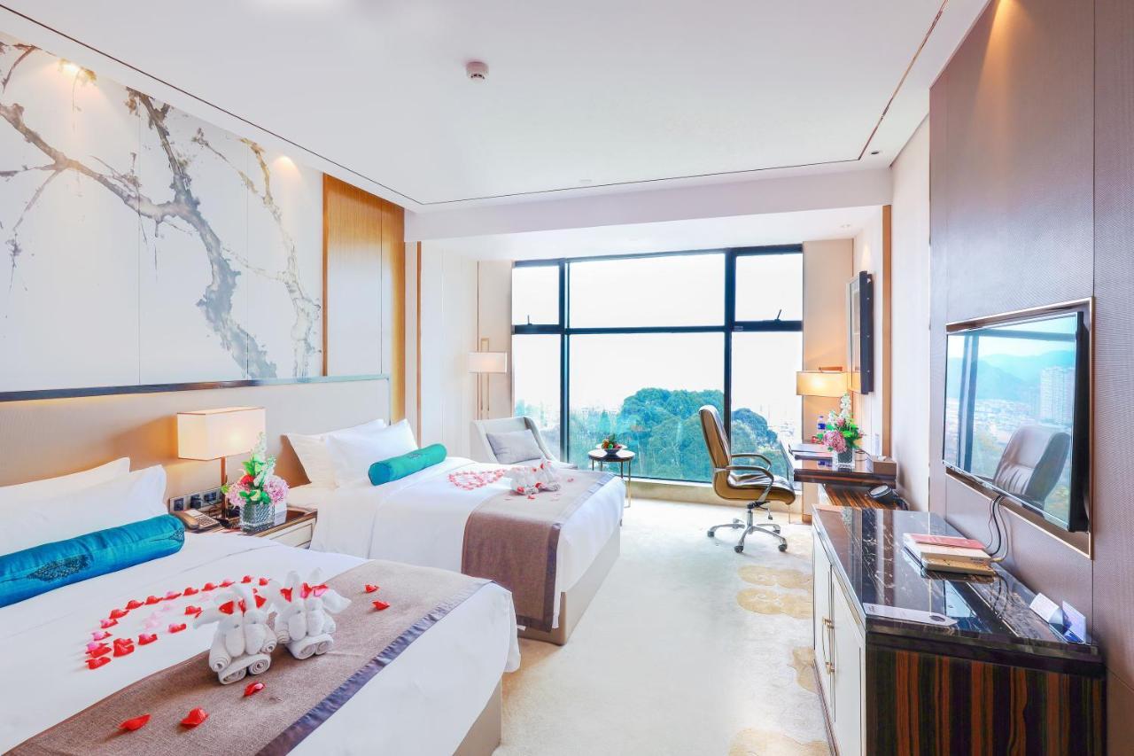 Argyle Grand Hotel Xingyi  Dış mekan fotoğraf