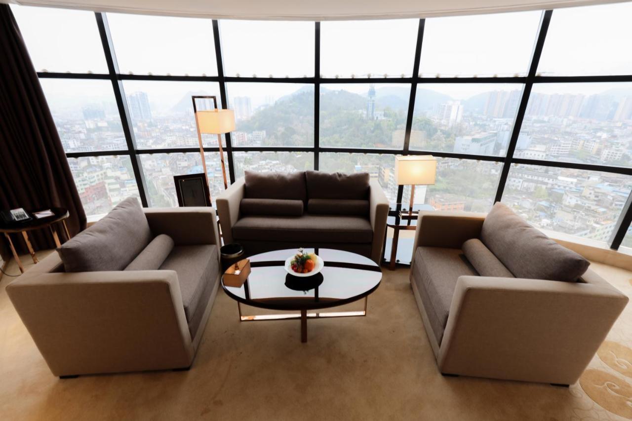 Argyle Grand Hotel Xingyi  Dış mekan fotoğraf