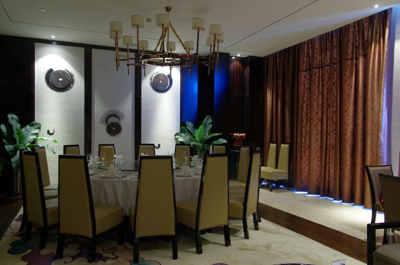 Argyle Grand Hotel Xingyi  Dış mekan fotoğraf